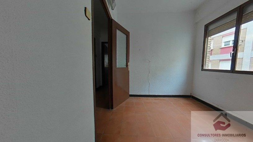 For sale of flat in Zaragoza