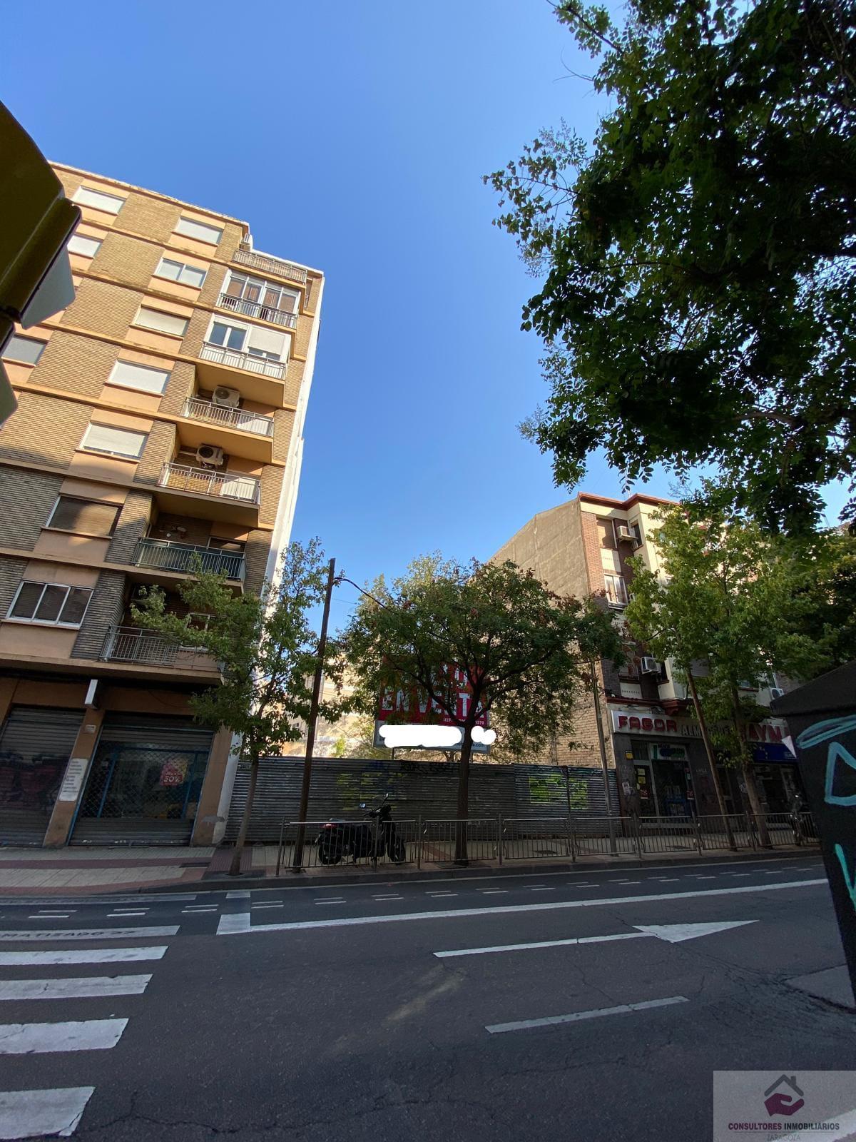 Venta de terreno en Zaragoza