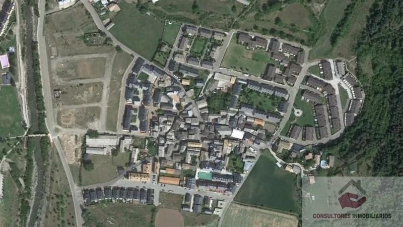 Venta de terreno en Villanúa