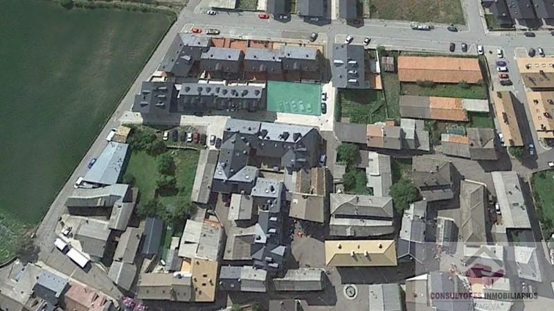 Venta de terreno en Villanúa
