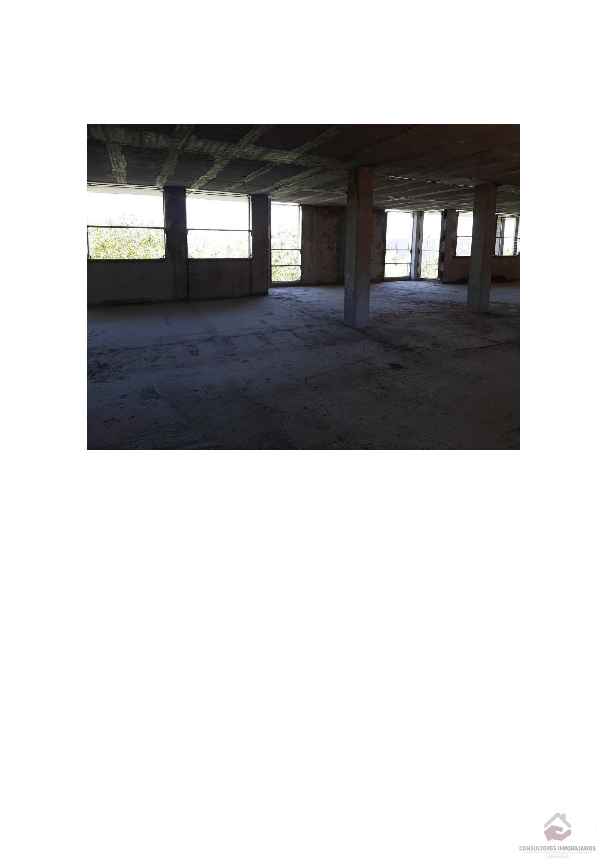 Venta de edificio en Zuera
