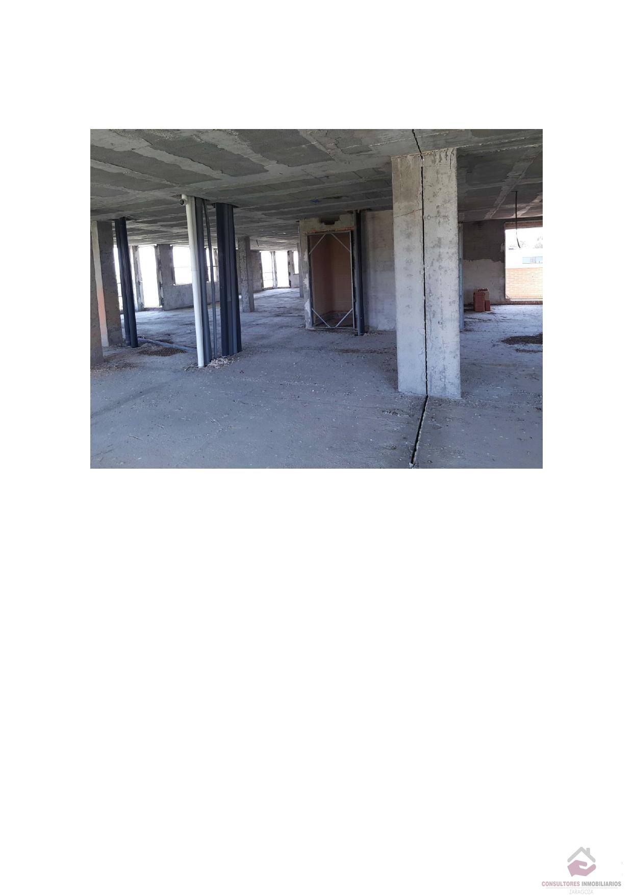 Venta de edificio en Zuera