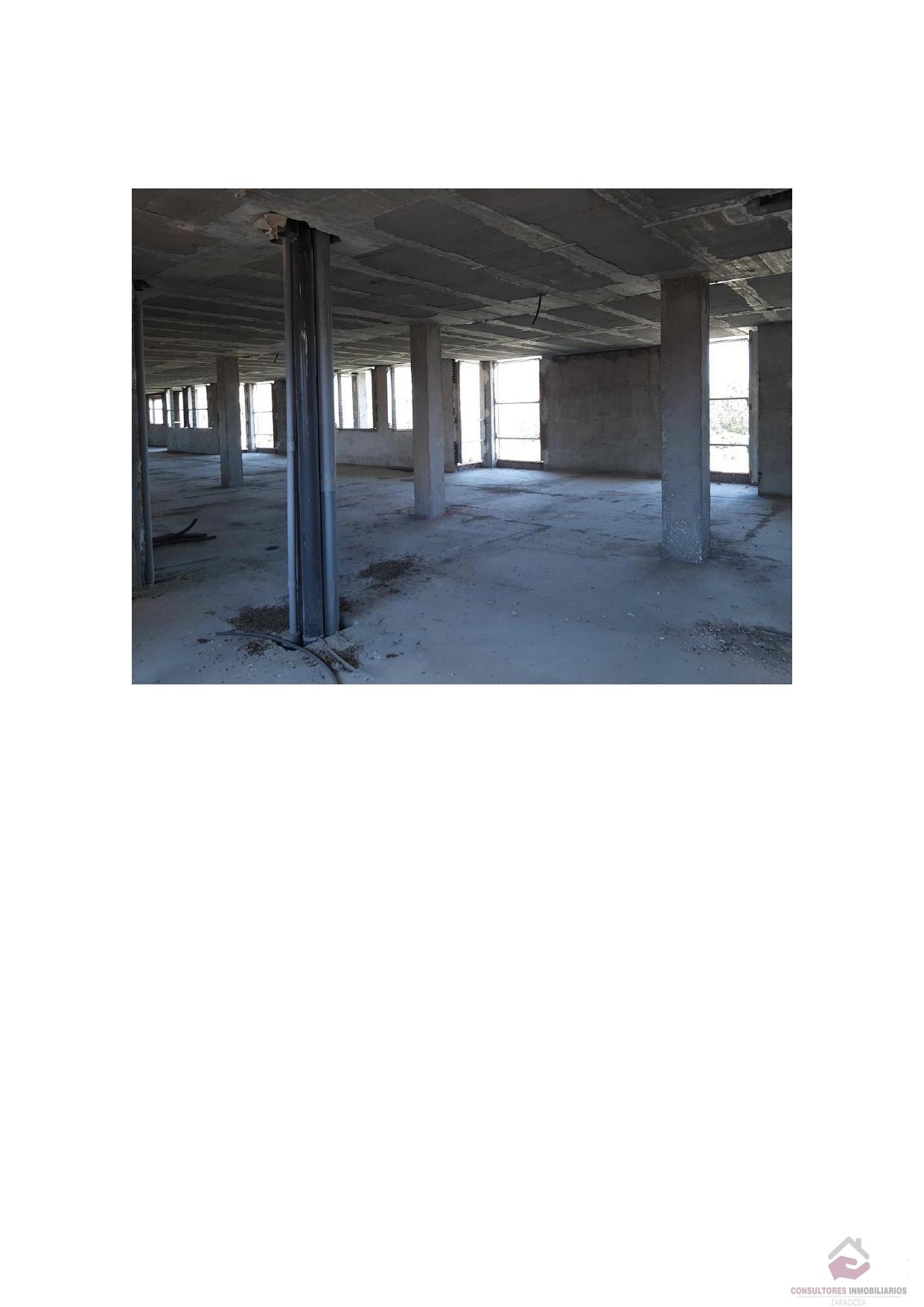 Venta de edificio en Zuera