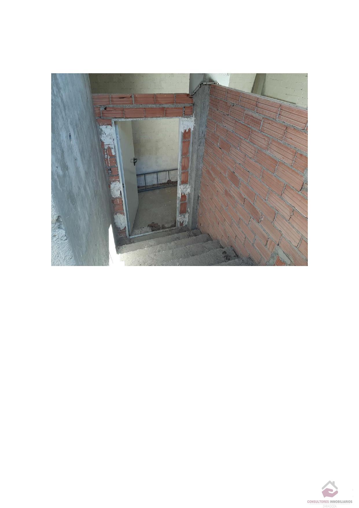 Venta de edificio en Zuera