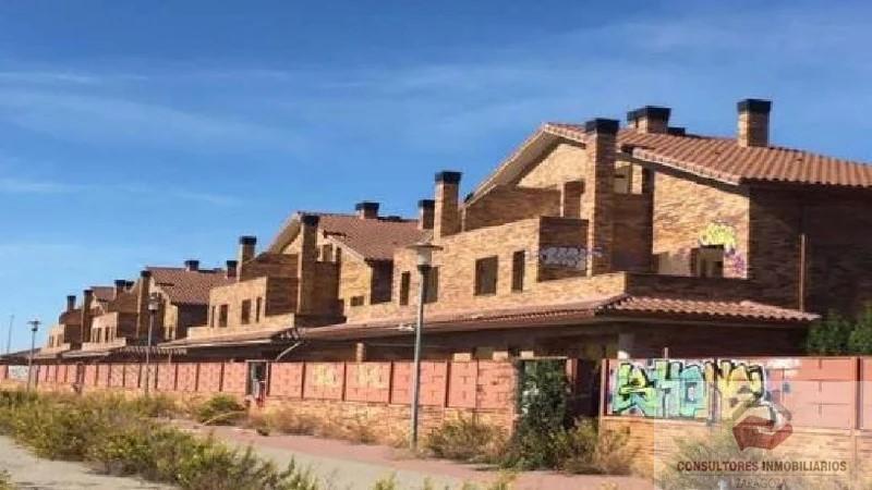 For sale of building in Pinseque