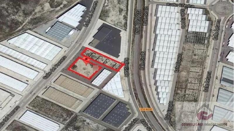 Venta de terreno en Cartuja Baja