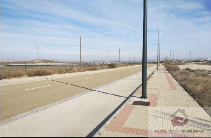 For sale of land in Zaragoza
