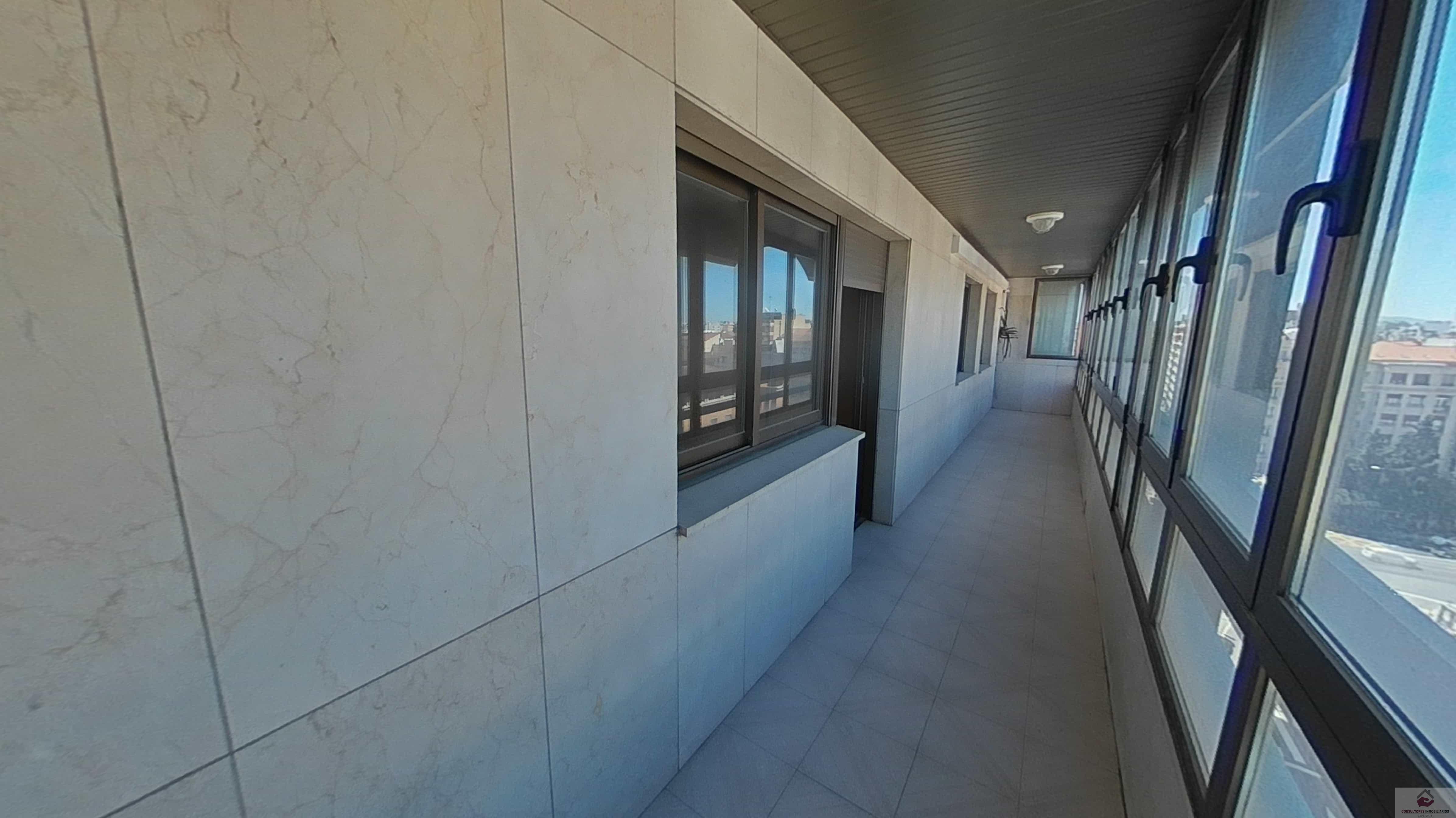 For sale of flat in Zaragoza
