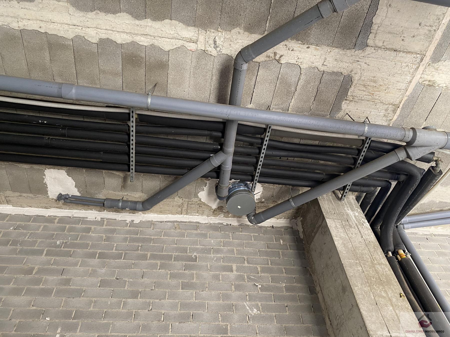 Venta de local en Zaragoza