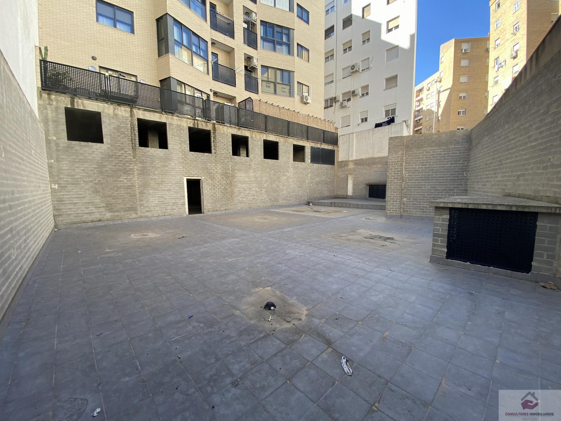 Venta de local en Zaragoza