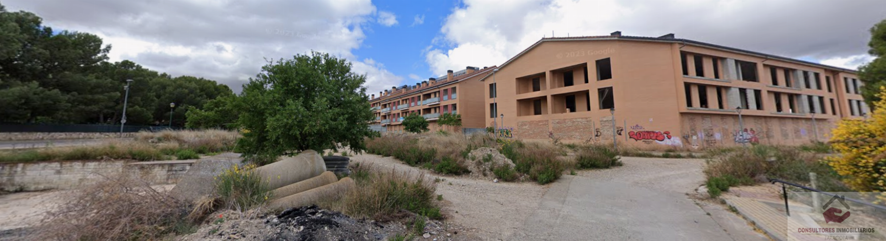 Venta de edificio en La Muela