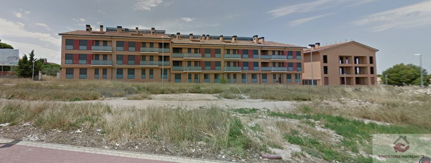 Venta de edificio en La Muela