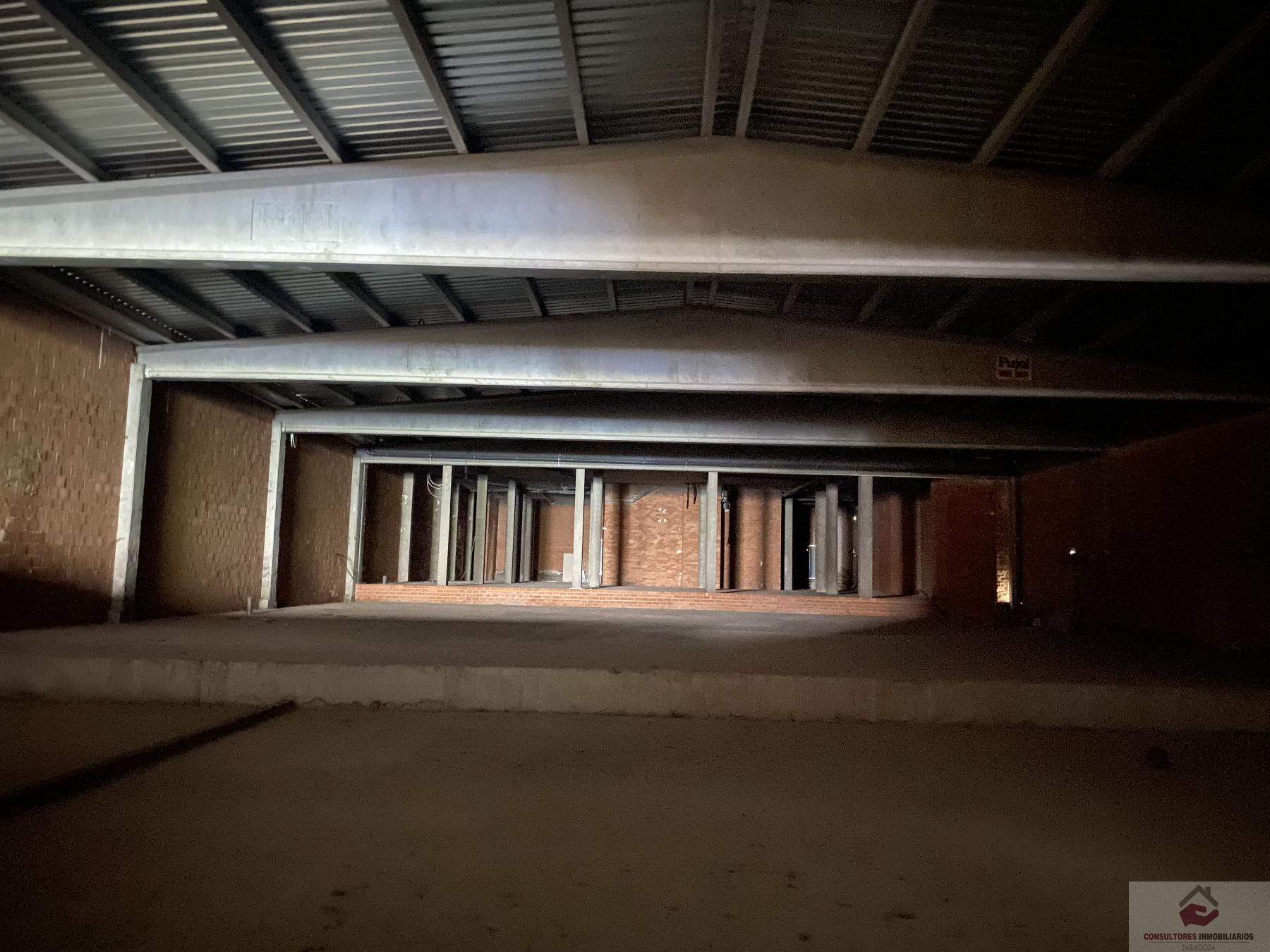 Venta de local en Zaragoza