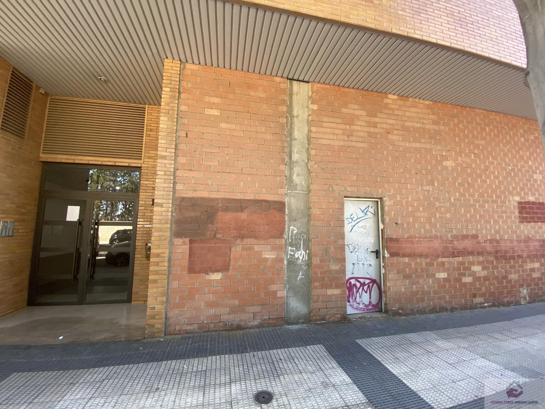 Venta de local en Zaragoza