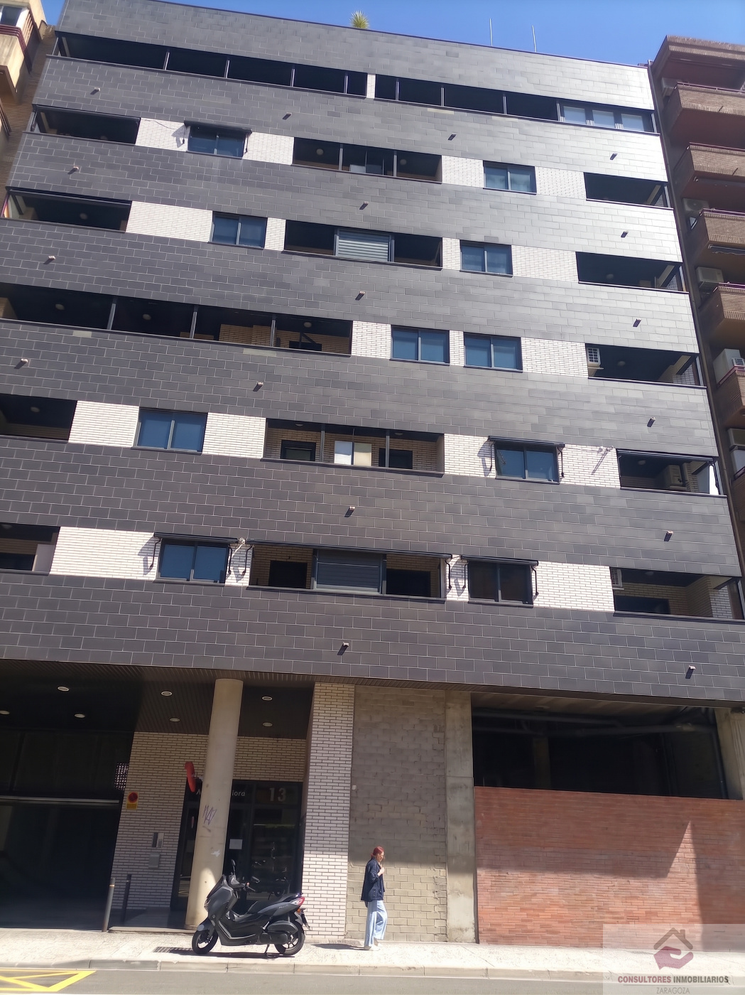 For sale of premises in Zaragoza