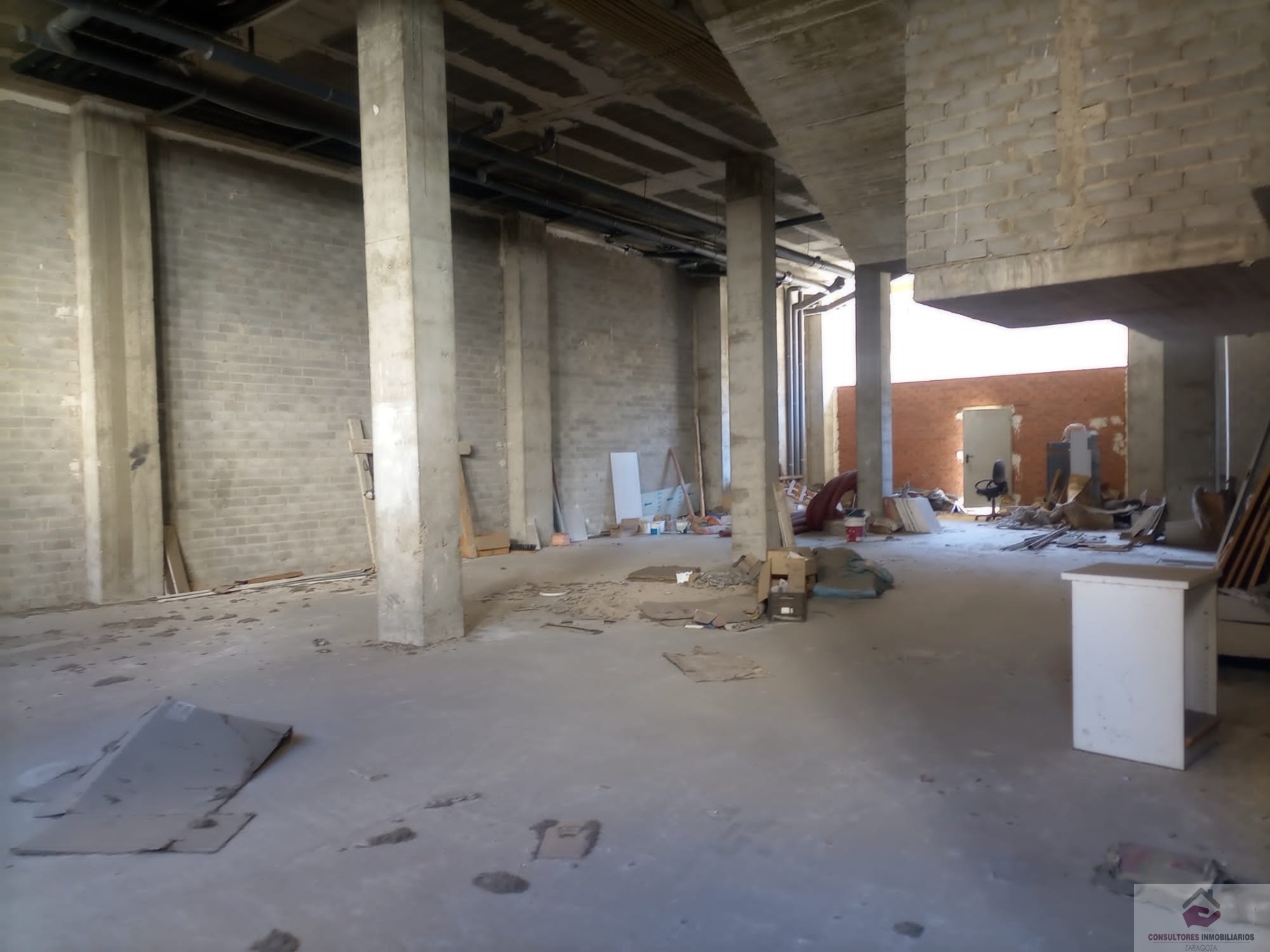 For sale of premises in Zaragoza