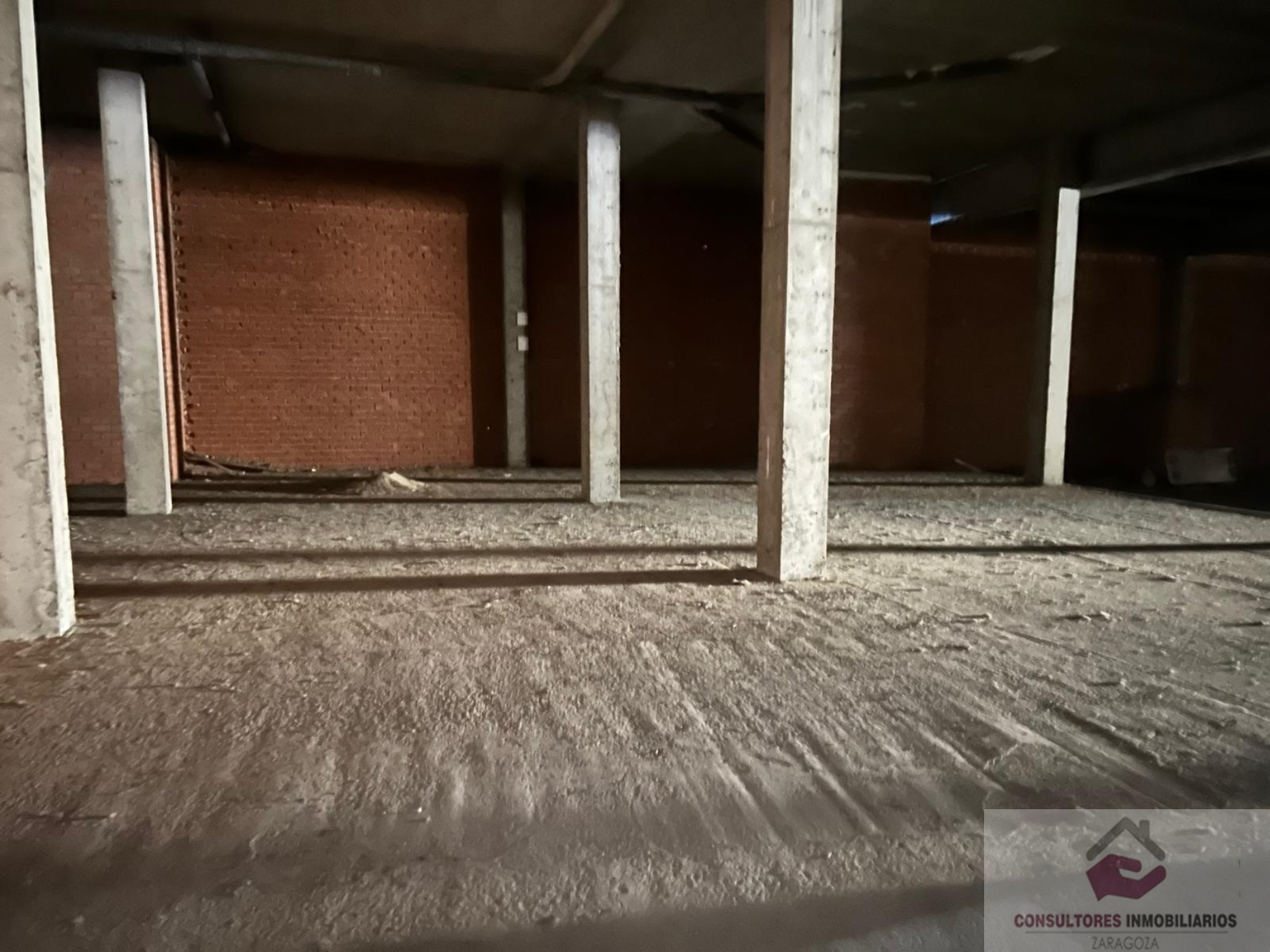 Venta de local en Zaragoza