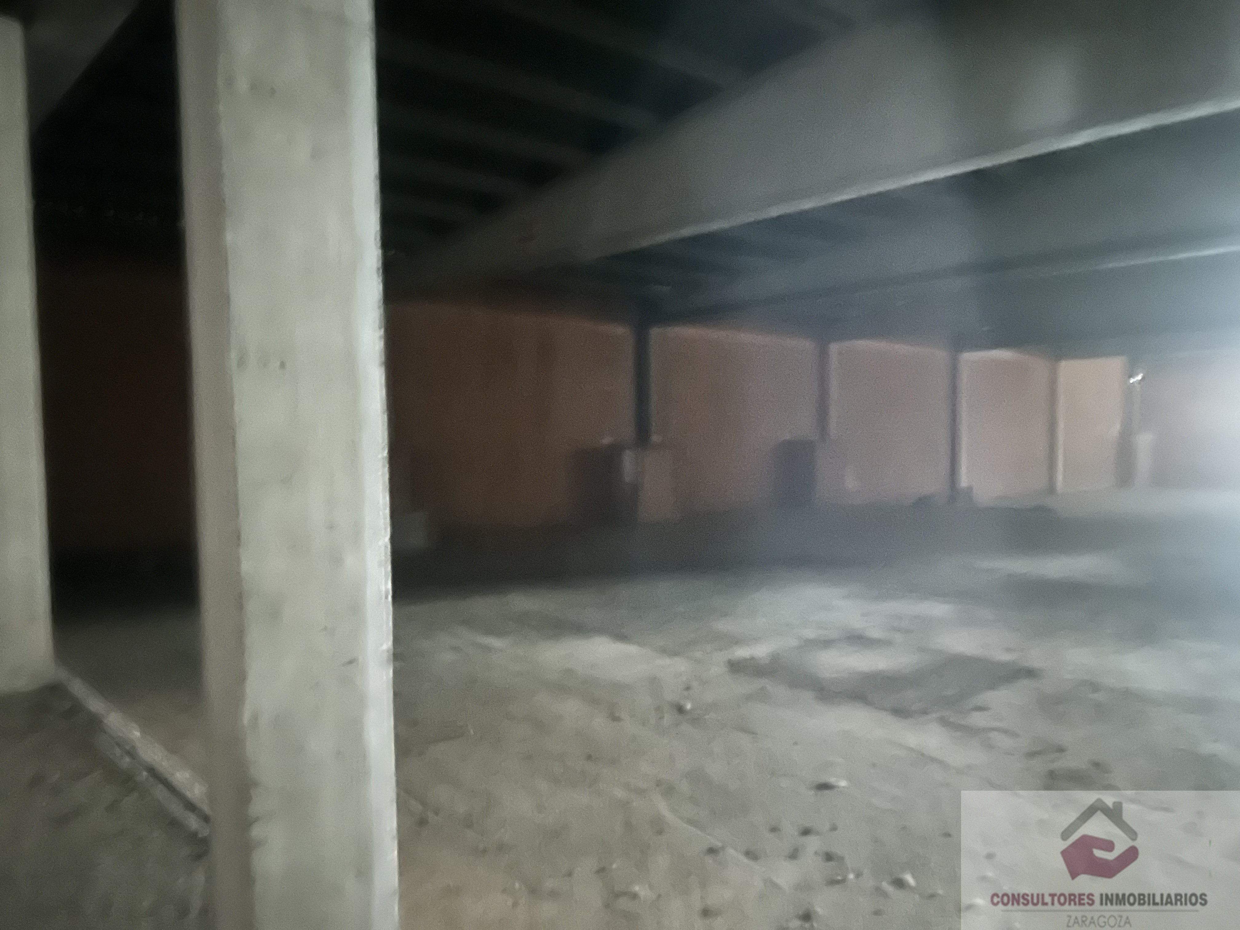 Venta de local en Zaragoza