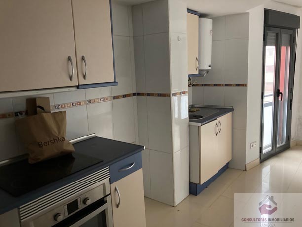 Venta de nave en Zaragoza