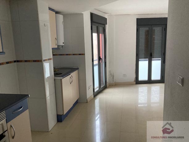 Venta de nave en Zaragoza