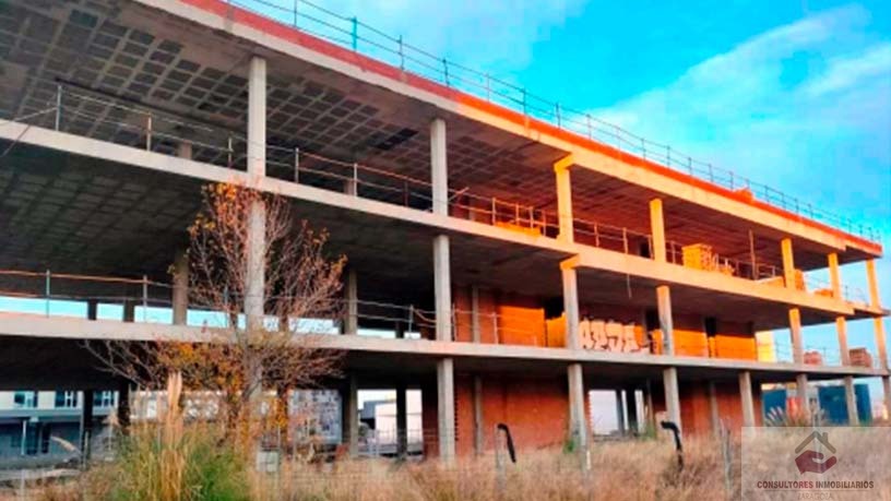 Venta de nave en Zaragoza