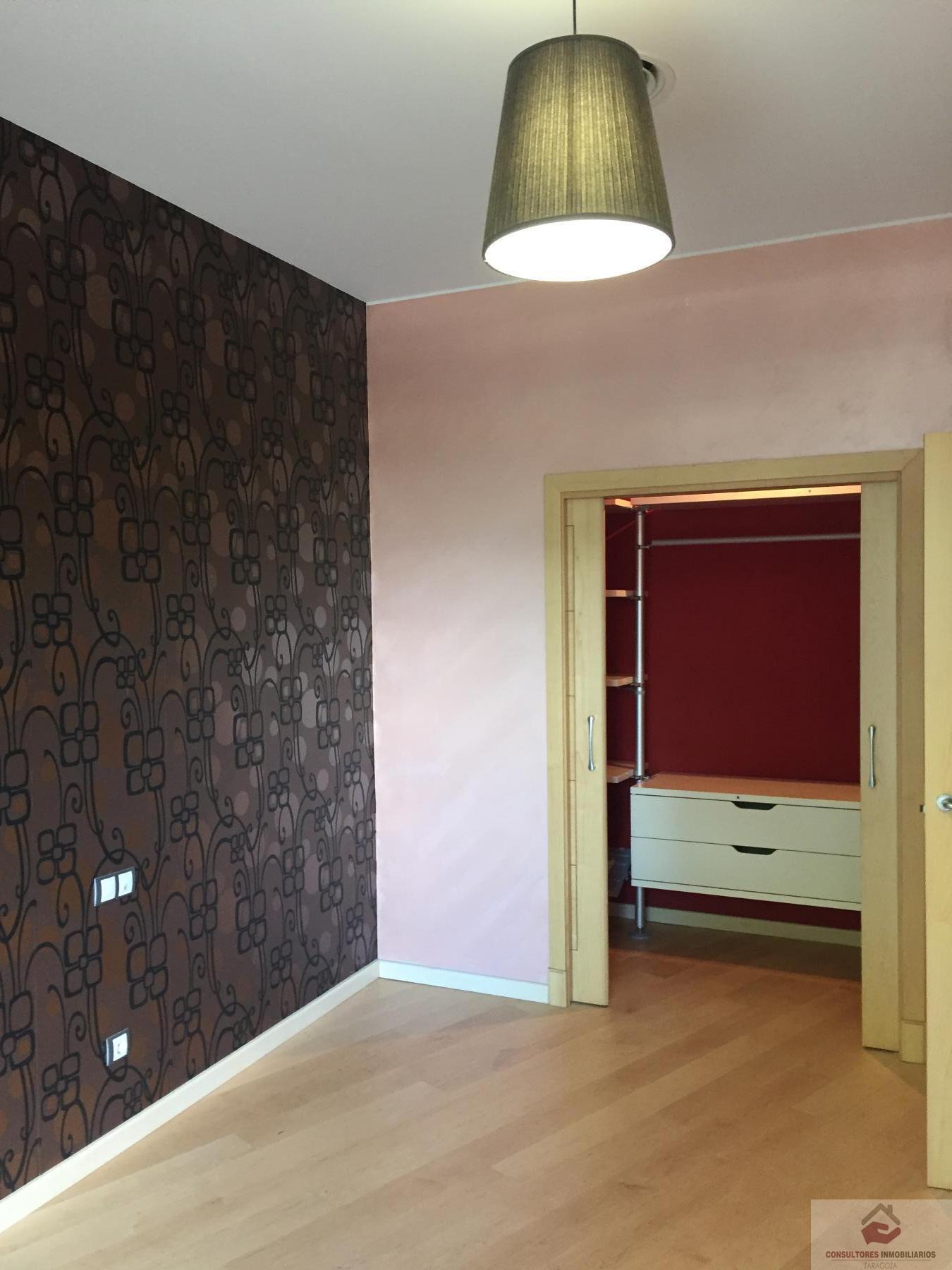 For rent of flat in Zaragoza