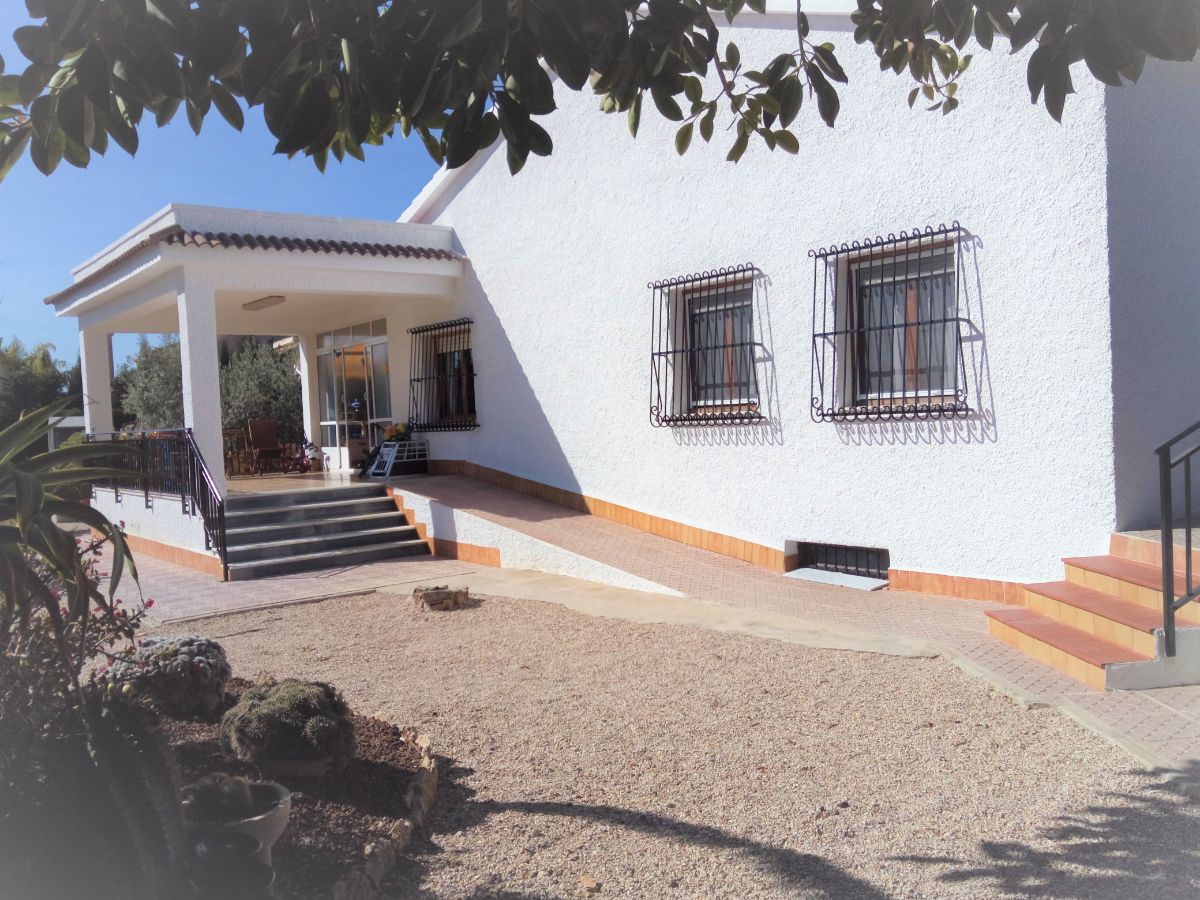 For sale of chalet in Elche-Elx