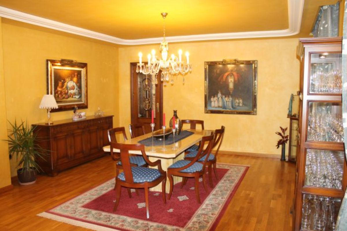 For sale of chalet in Elche-Elx