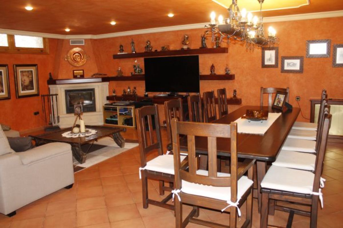 For sale of chalet in Elche-Elx