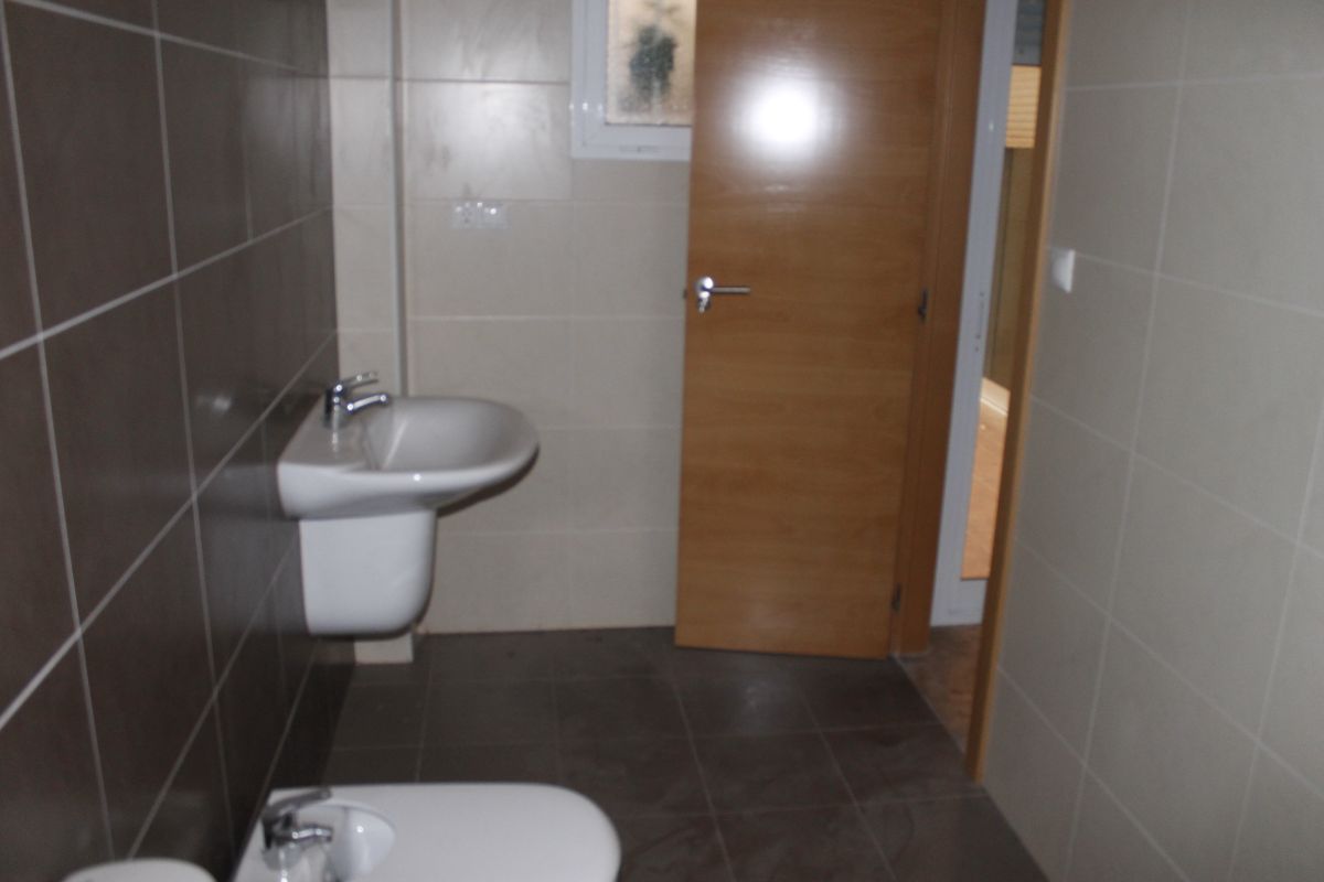 For sale of ground floor in Elche-Elx