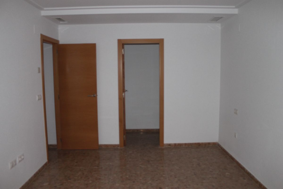 For sale of ground floor in Elche-Elx