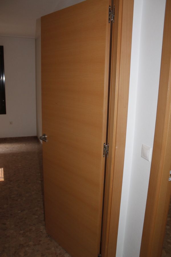For sale of ground floor in Elche-Elx