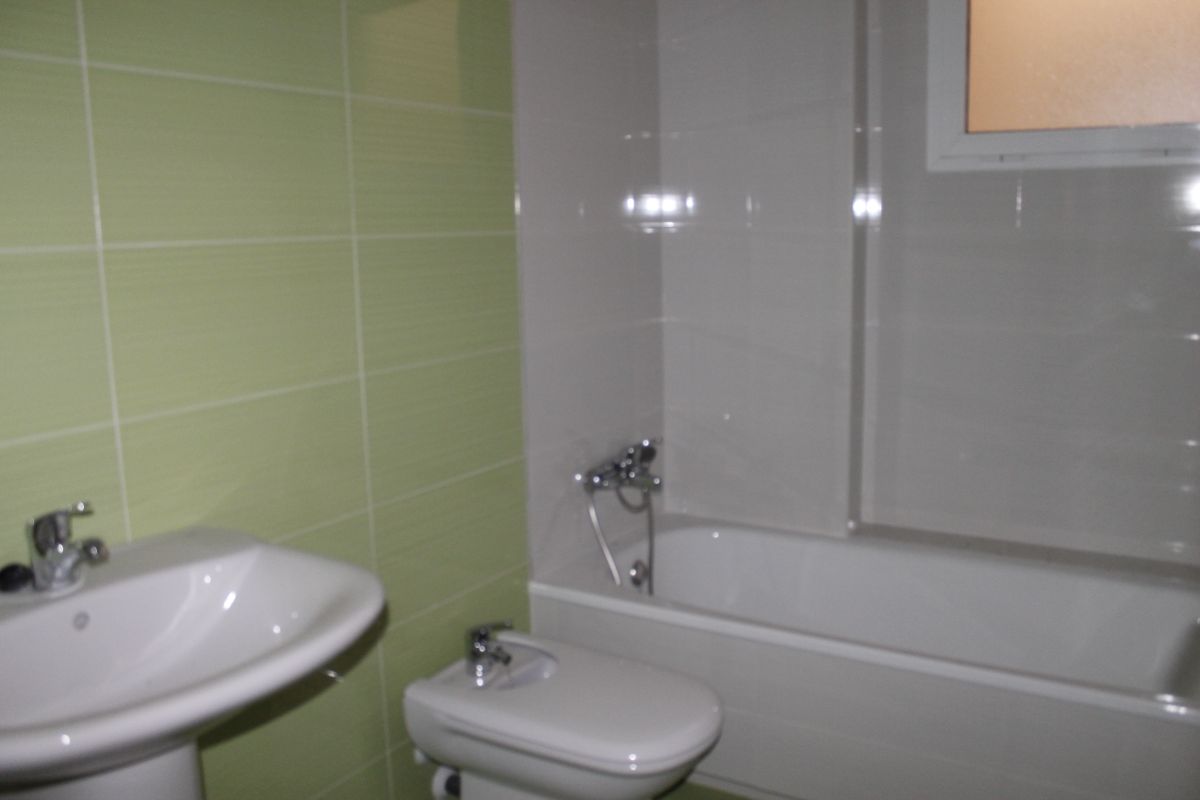 For sale of ground floor in Elche-Elx