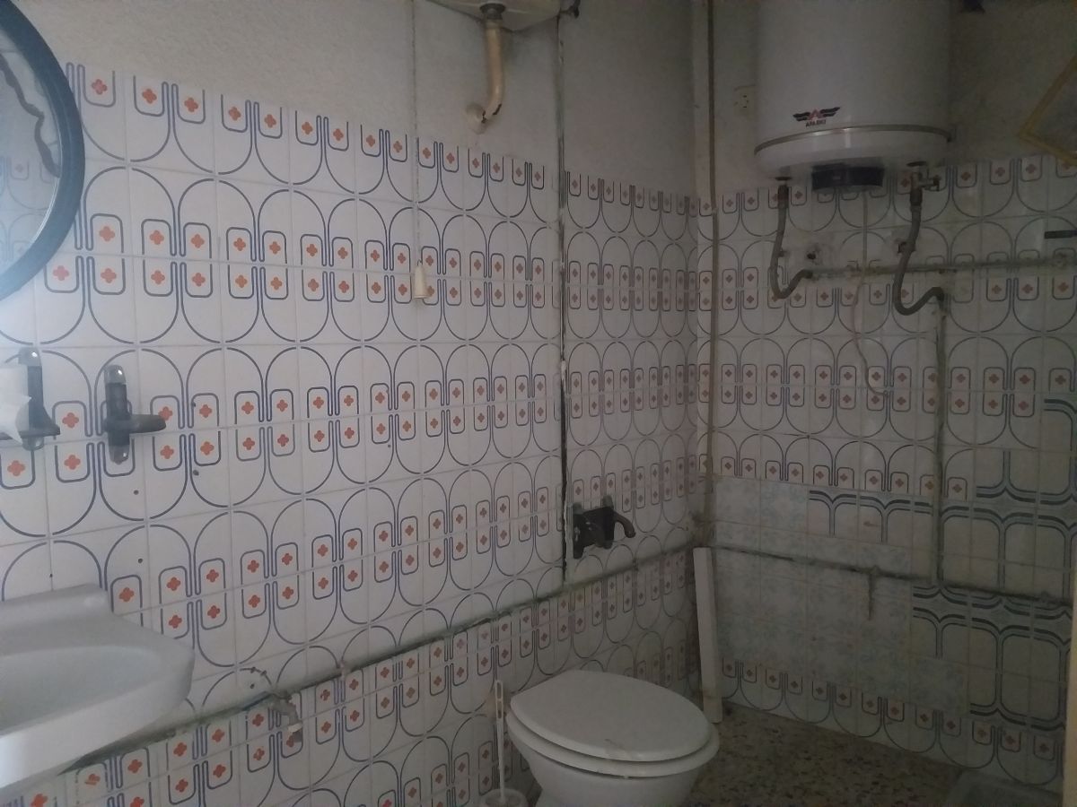 For sale of commercial in Elche-Elx