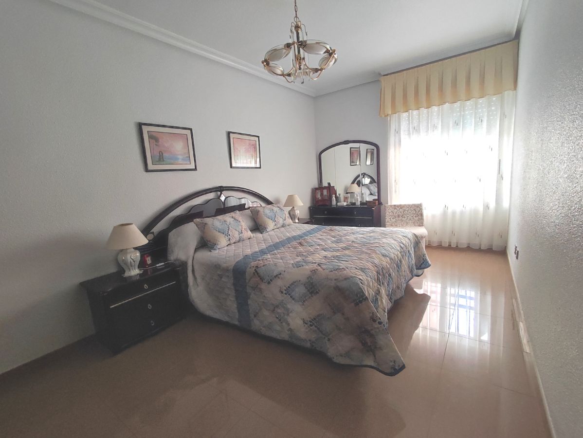 For sale of flat in Elche-Elx