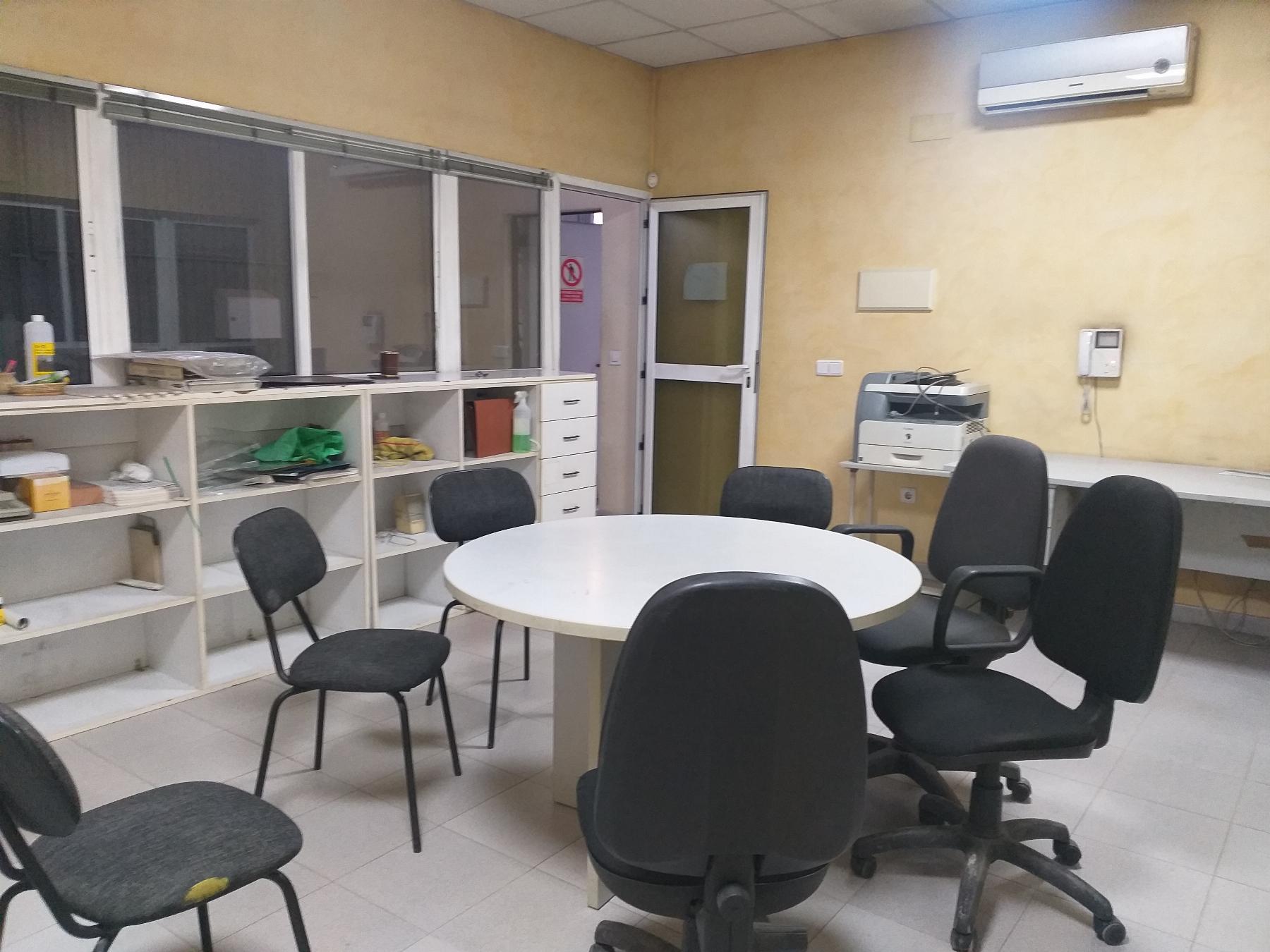 Venta de local comercial en Monforte del Cid