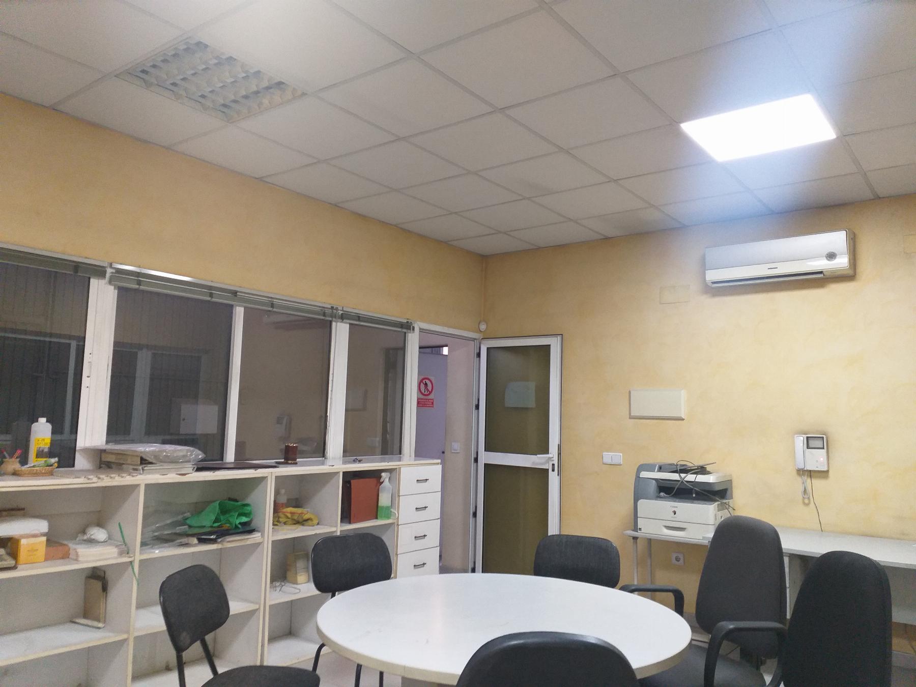 Venta de local comercial en Monforte del Cid