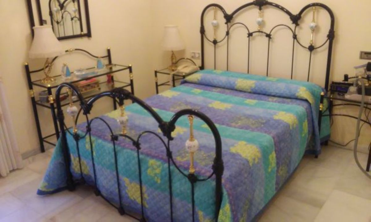 For sale of chalet in Elche-Elx