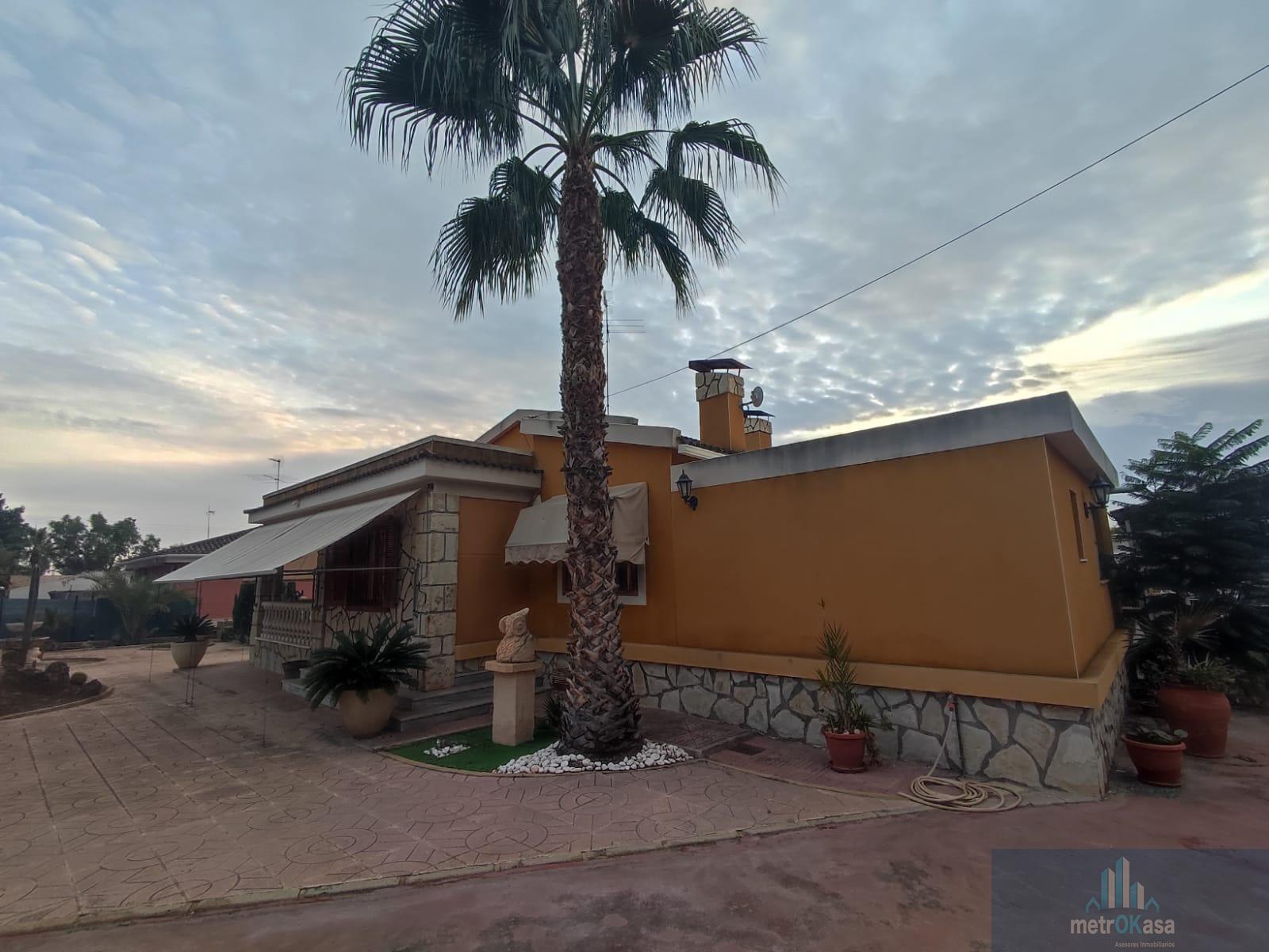 Venta de chalet en Elche-Elx