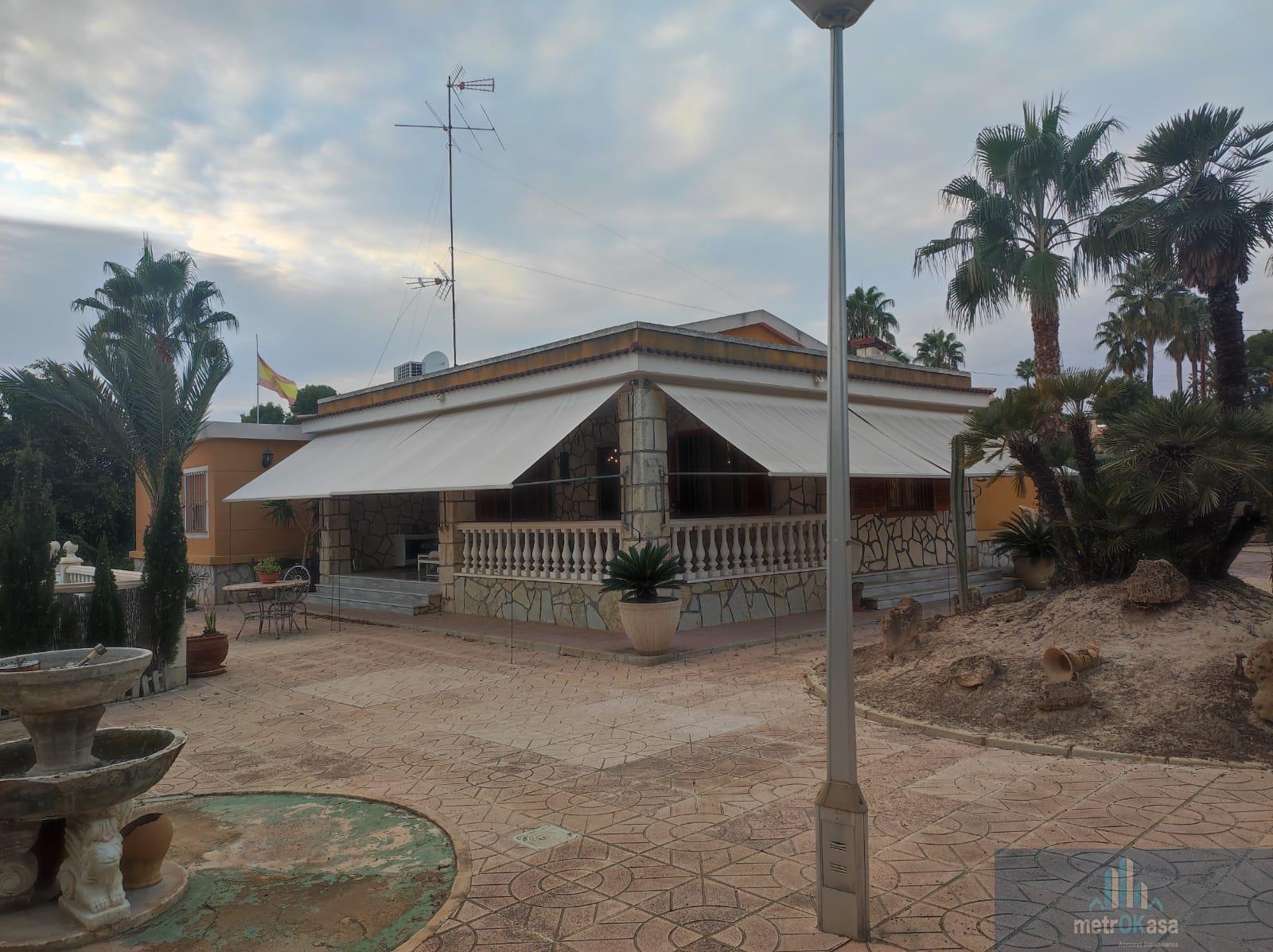 Venta de chalet en Elche-Elx