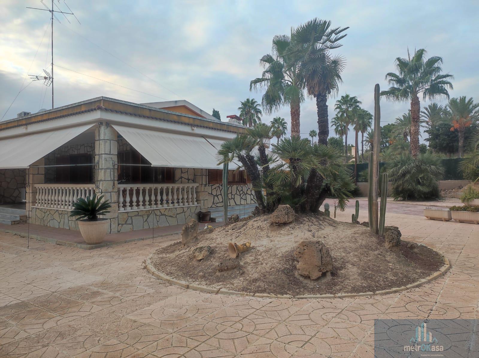 Venta de chalet en Elche-Elx