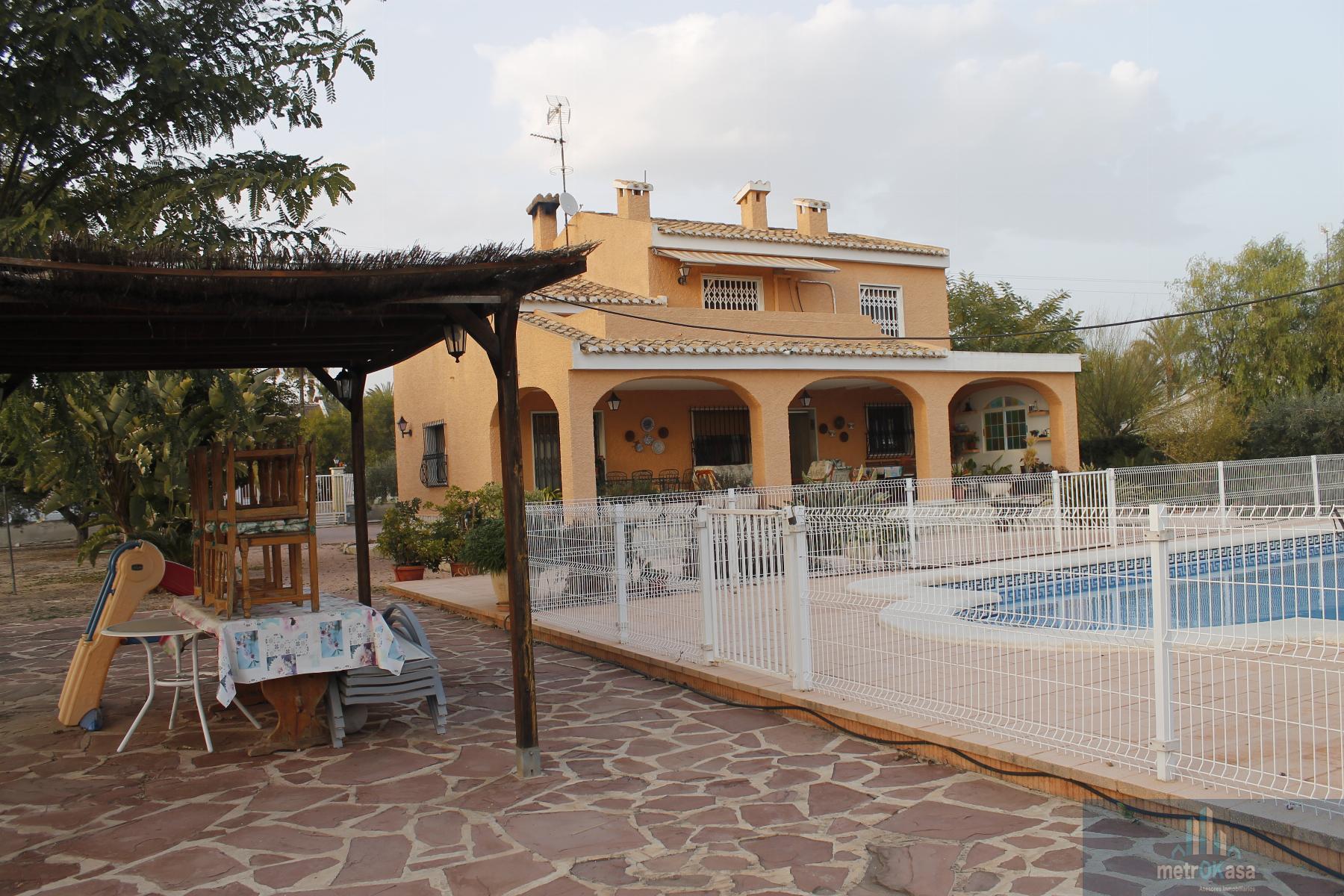 Venta de chalet en Elche-Elx