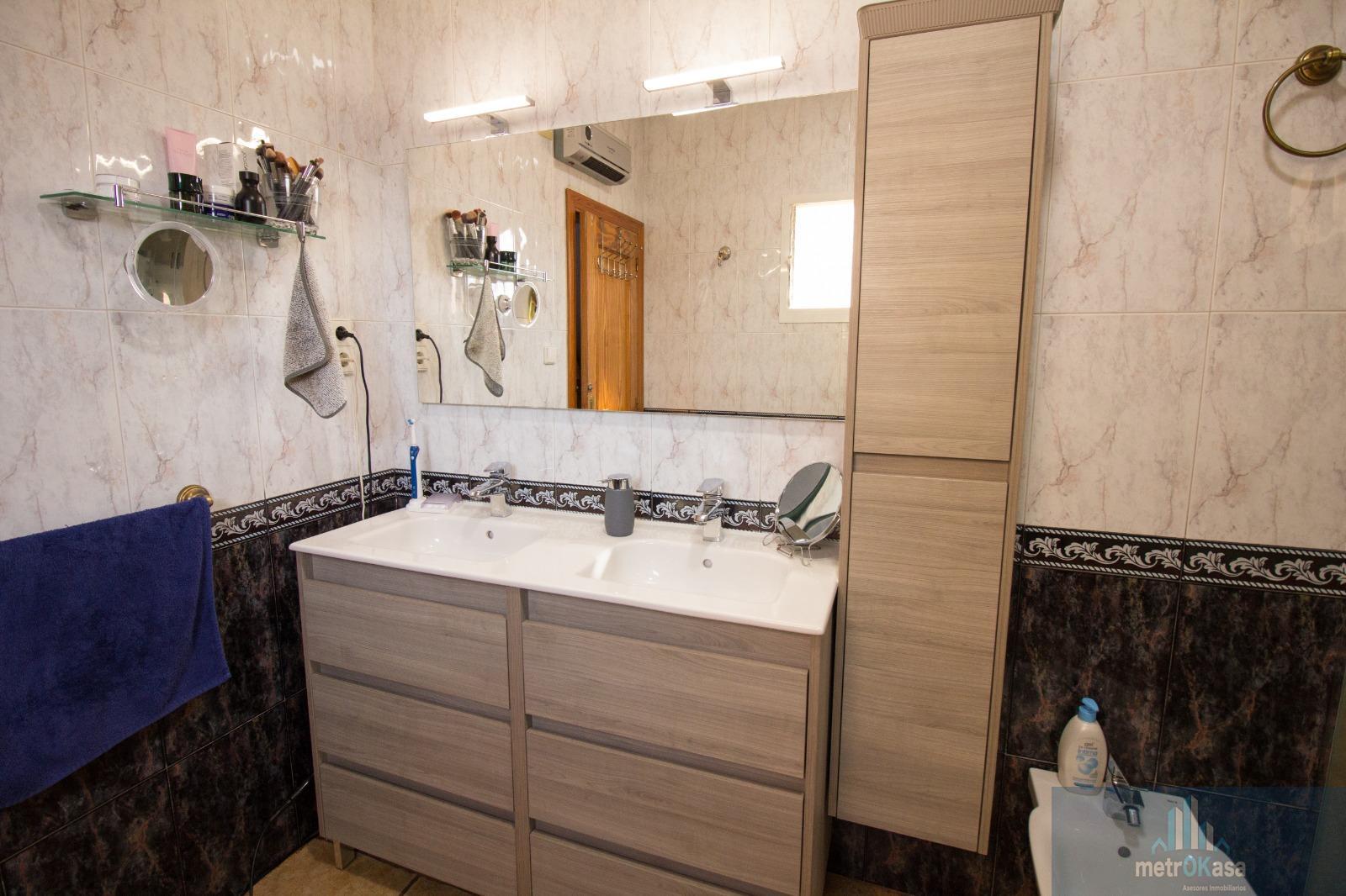 Venta de chalet en Elche-Elx