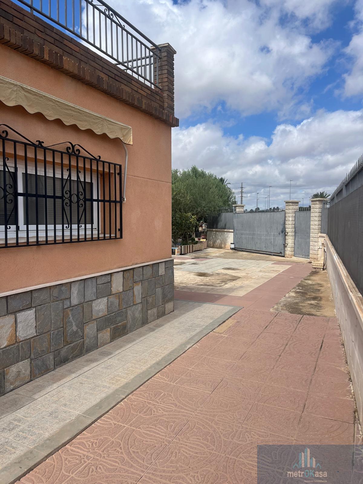 Venta de chalet en Elche-Elx