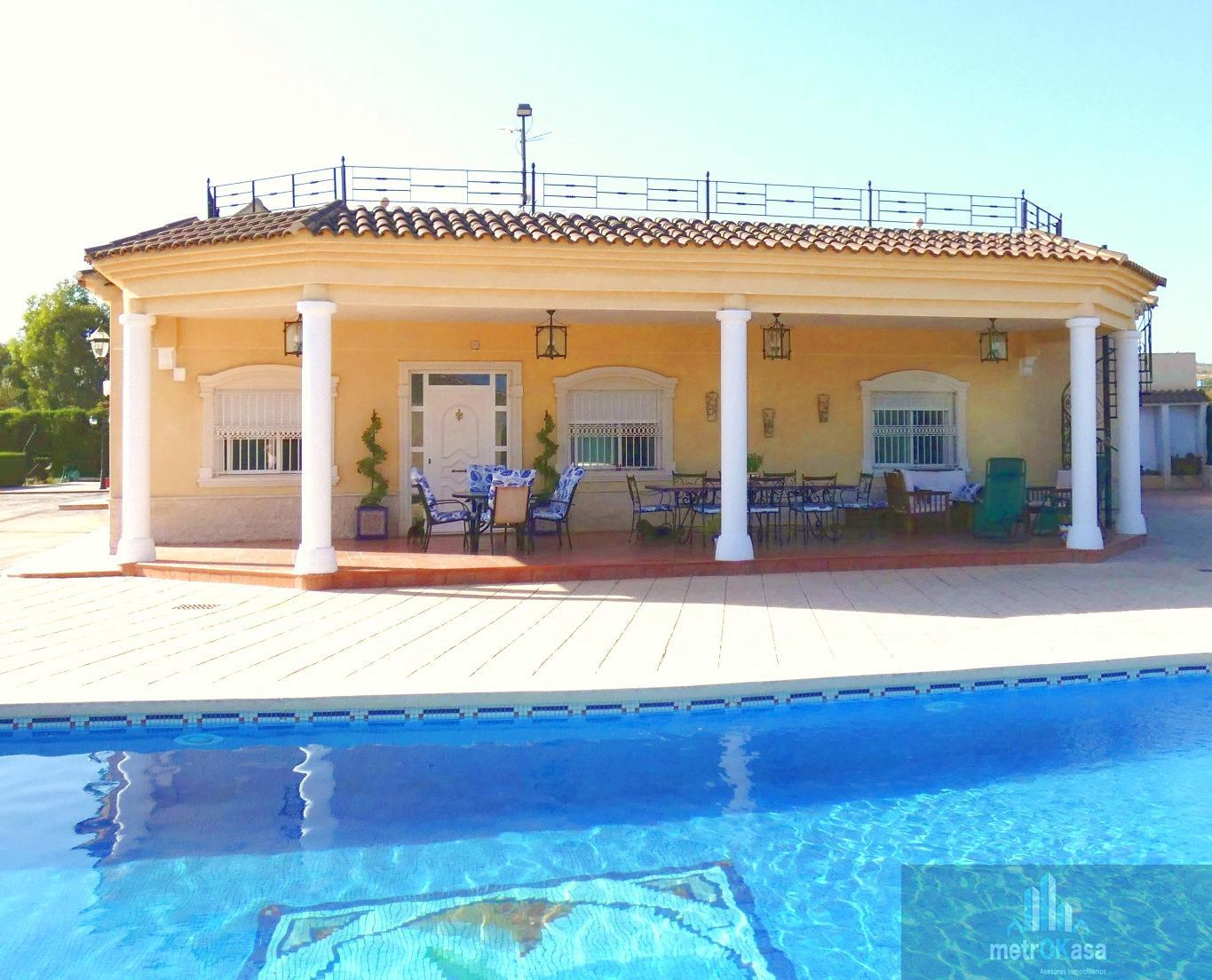 Venta de chalet en Elche-Elx