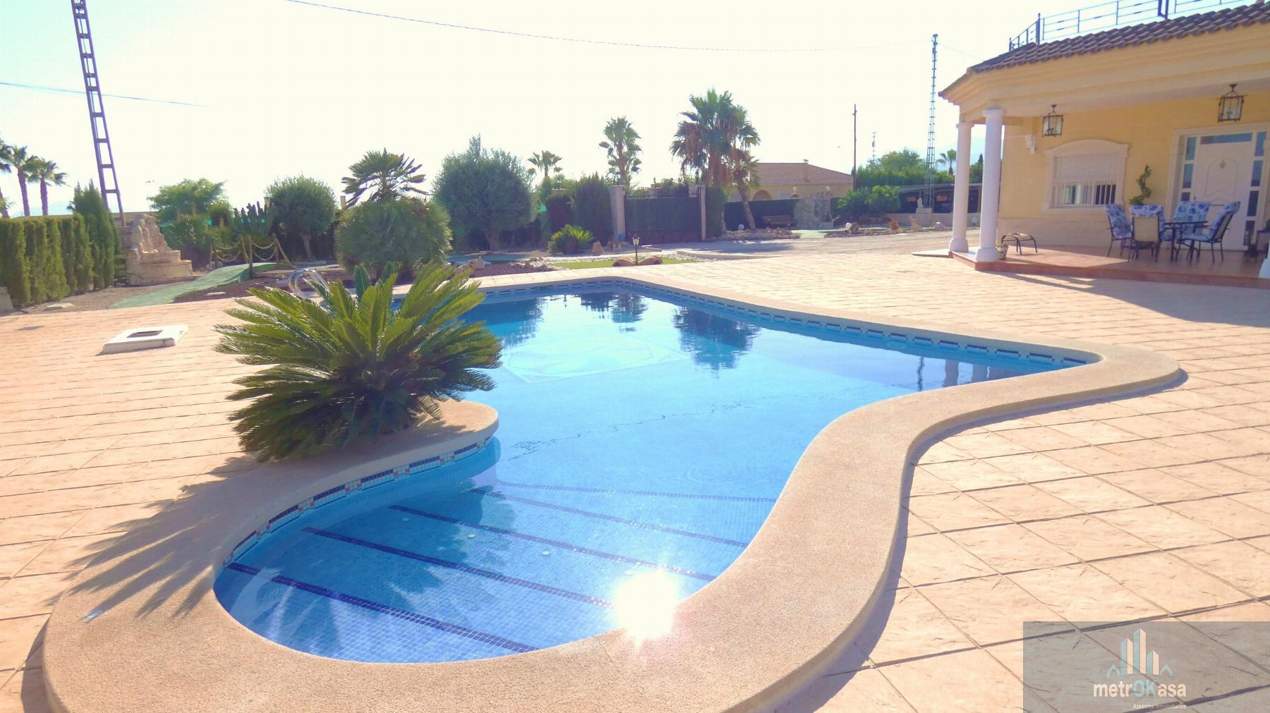 Venta de chalet en Elche-Elx