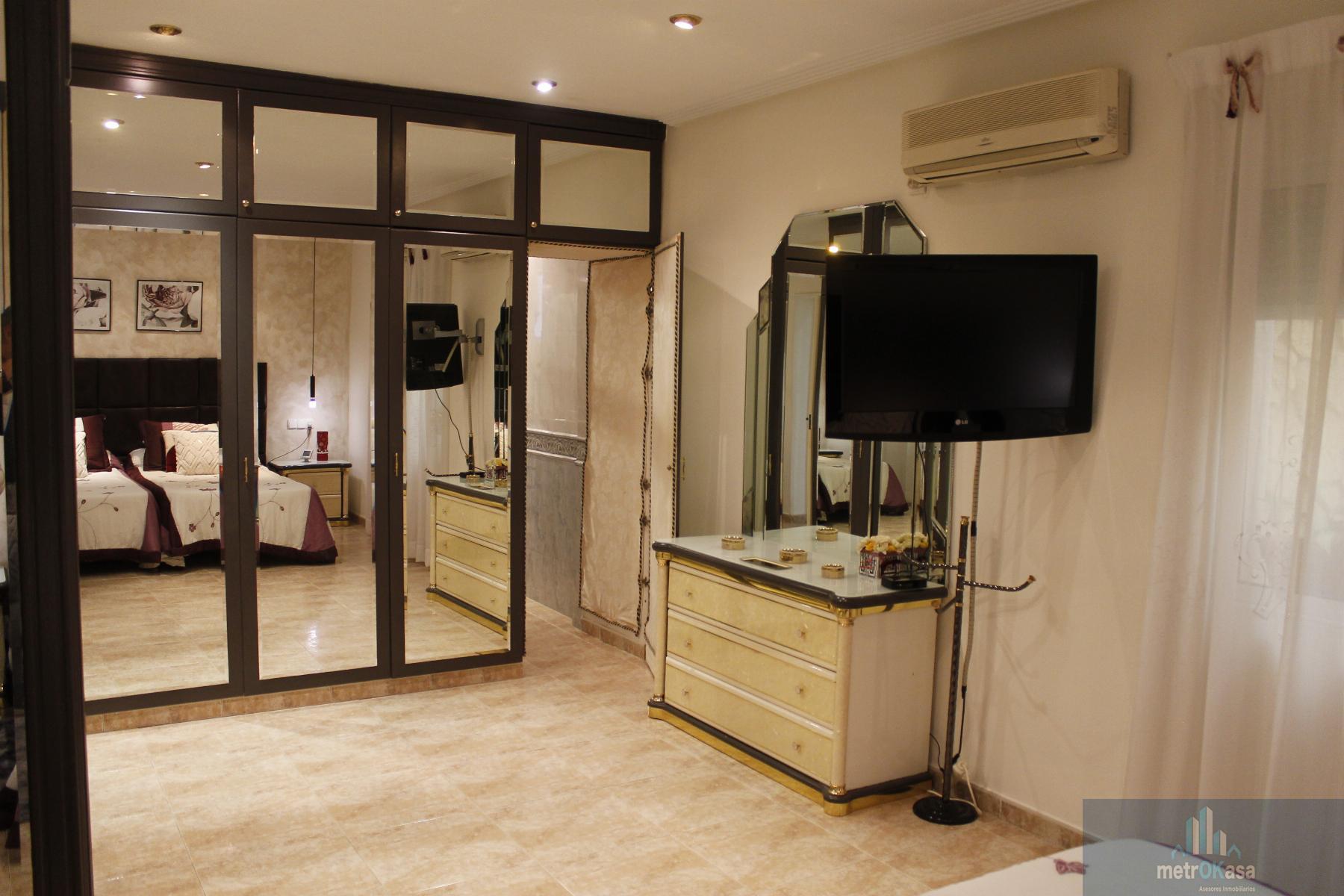 Venta de chalet en Elche-Elx