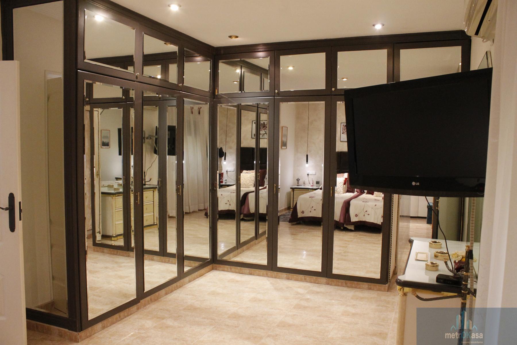 Venta de chalet en Elche-Elx