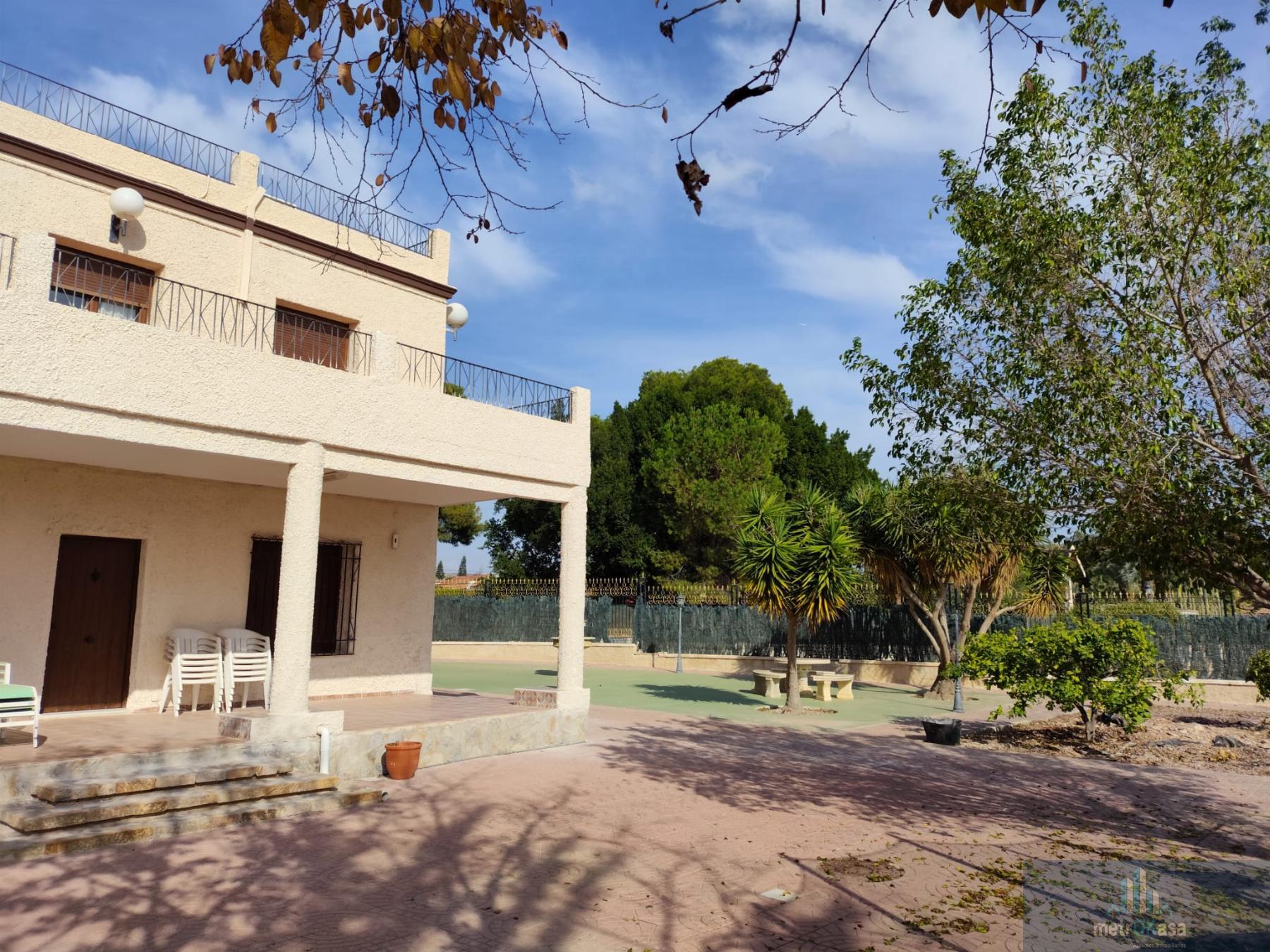 Venta de chalet en Elche-Elx