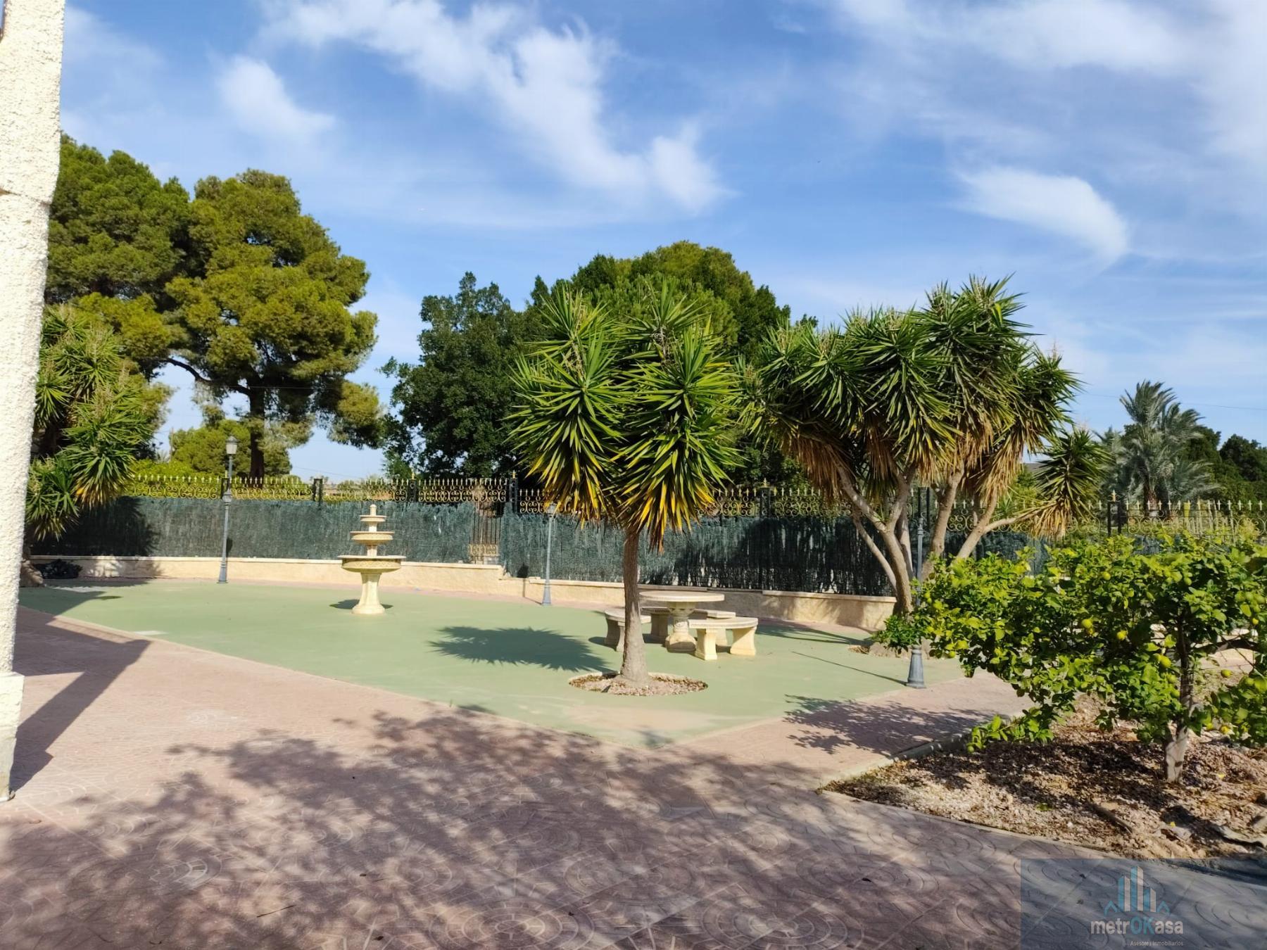 Venta de chalet en Elche-Elx